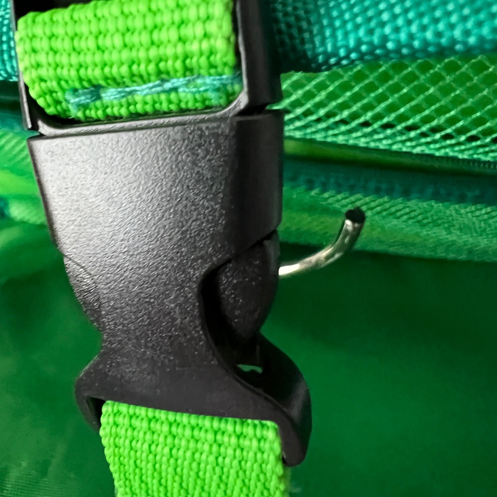 Yogi hanging toiletry bag. Perfect condition and holds lots of stuff!